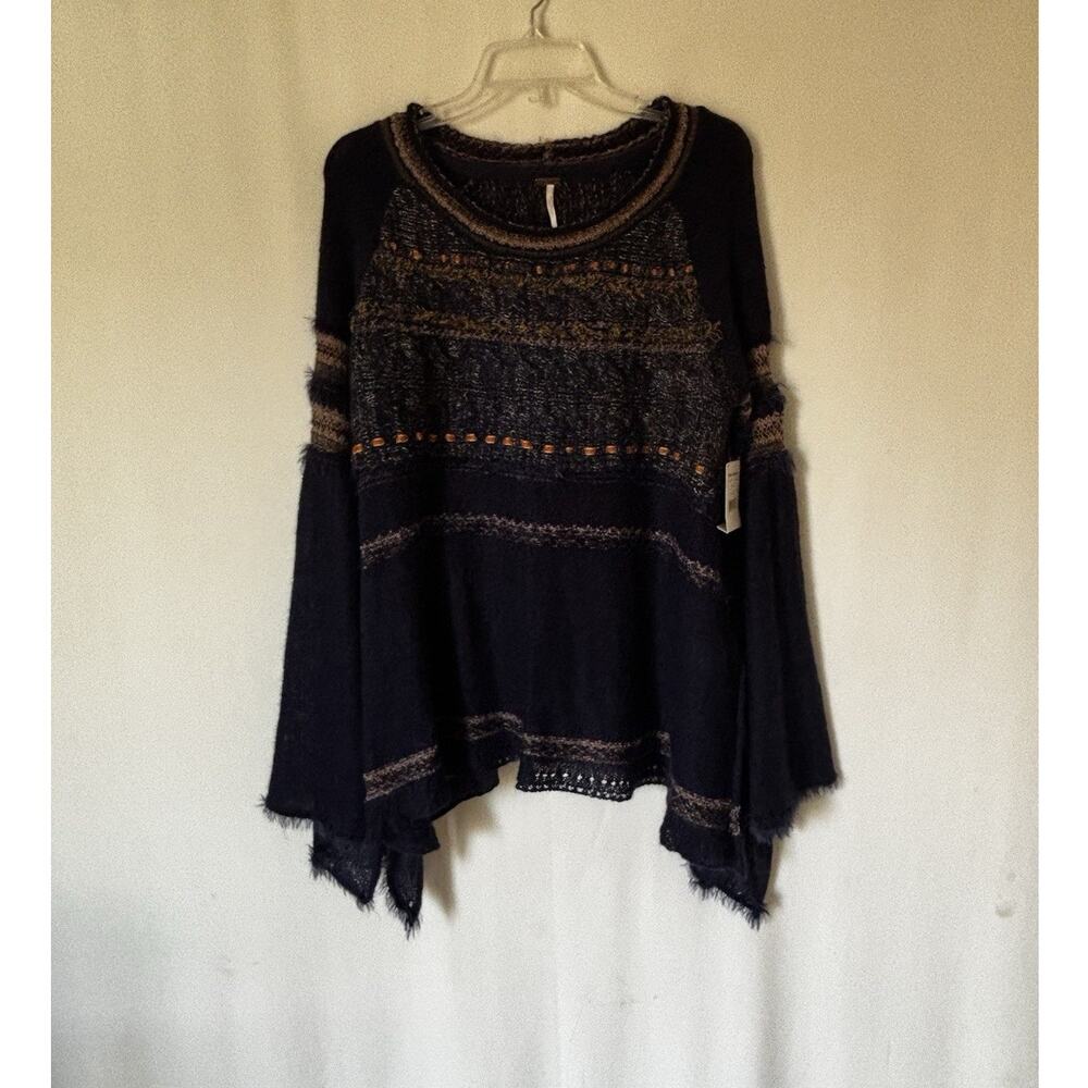 Free People Sweater Small Round Neck Knit Bell Sleeve Relaxed Gray Boho New